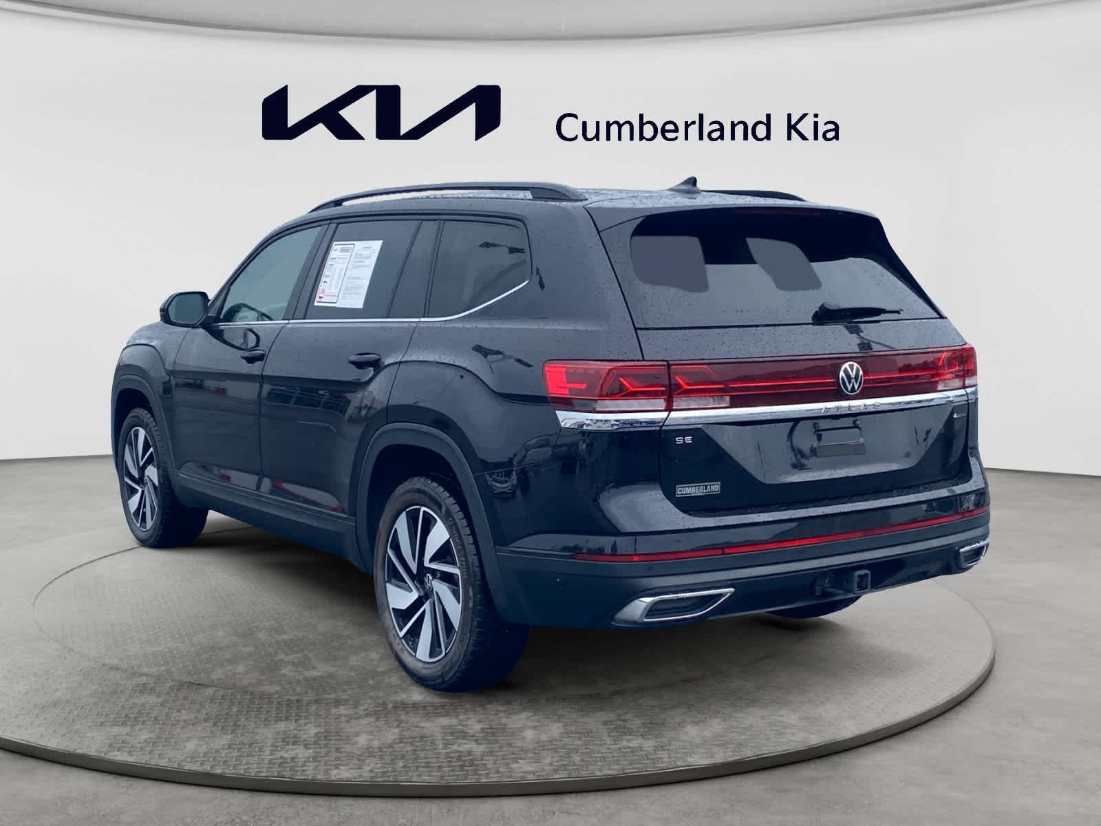 2025 Volkswagen Atlas 2.0T SE w/Technology