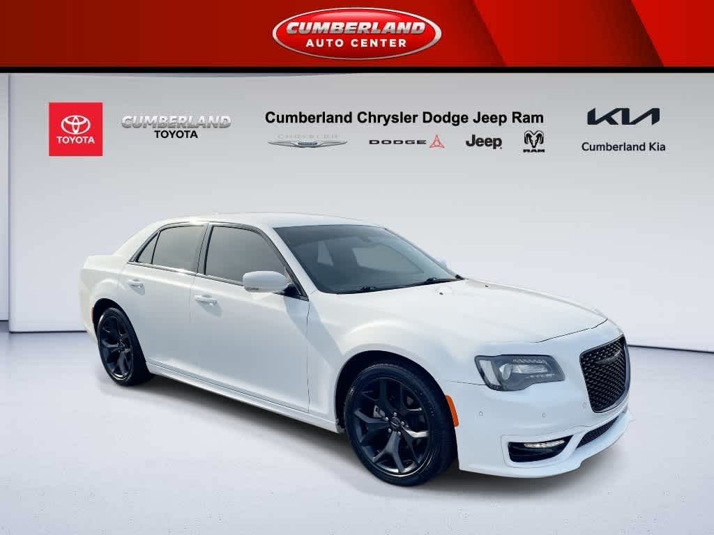 2021 Chrysler 300 Touring L