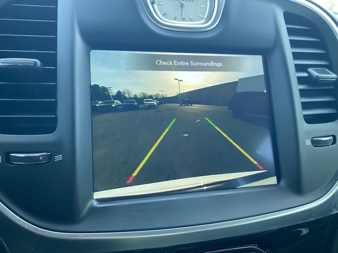 2021 Chrysler 300 Touring L