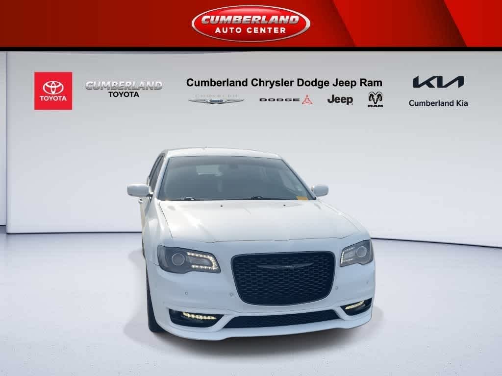 2021 Chrysler 300 Touring L