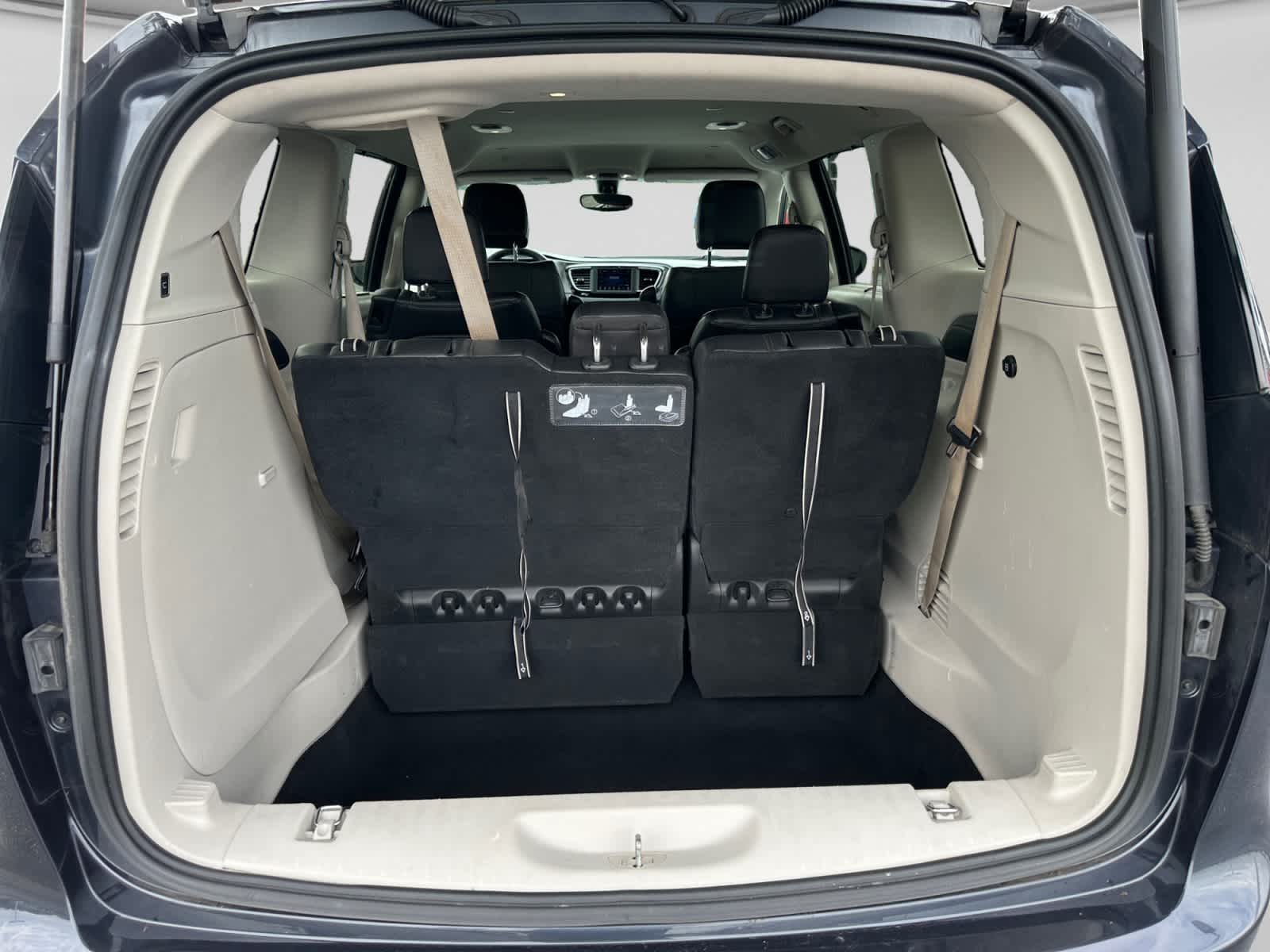 2020 Chrysler Pacifica Touring L