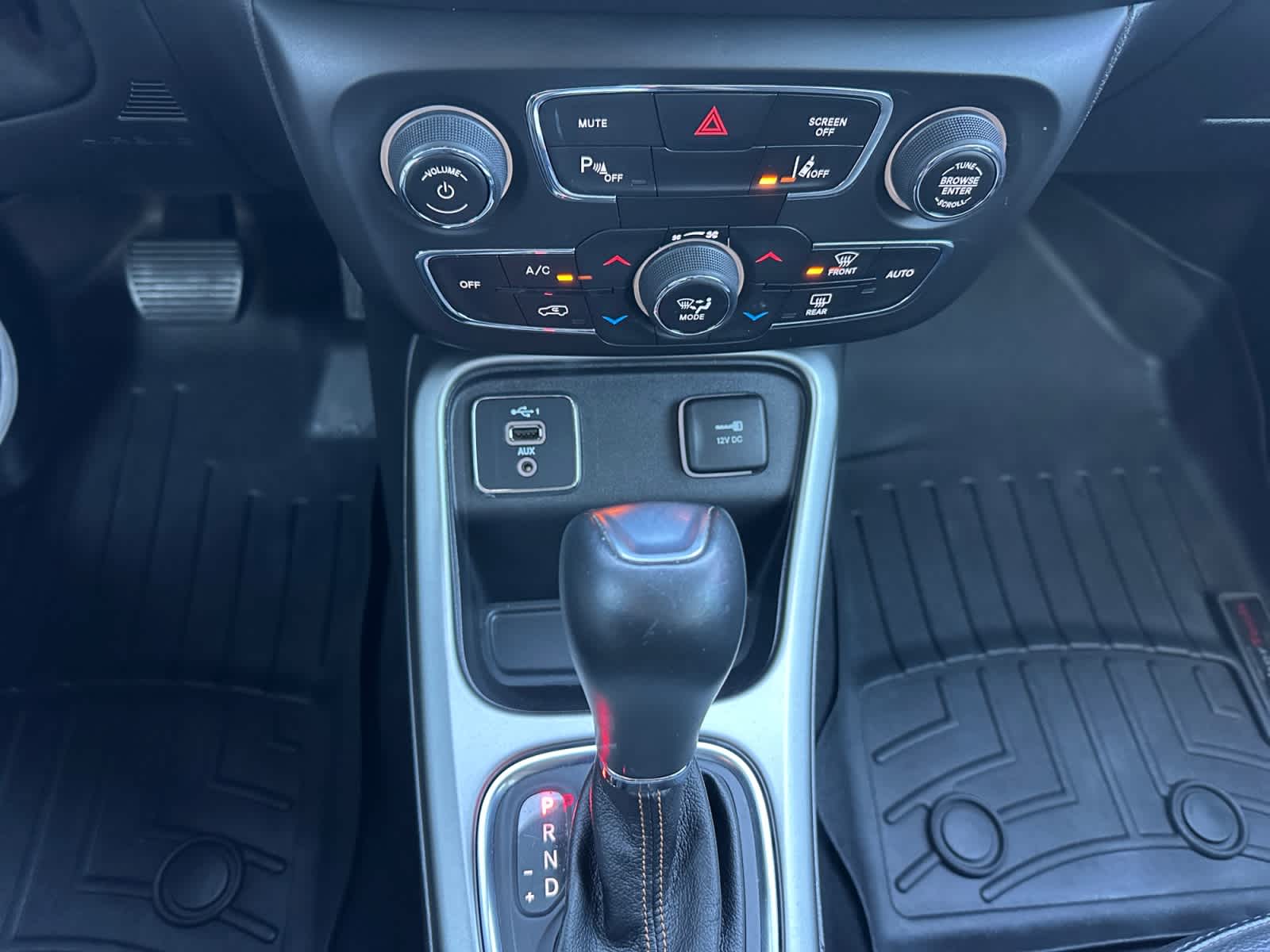 2020 Jeep Compass Latitude w/Sun/Safety Pkg