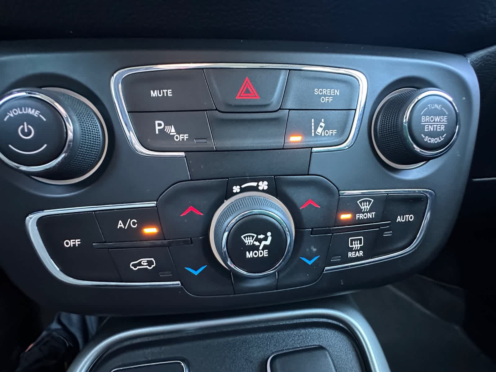 2020 Jeep Compass Latitude w/Sun/Safety Pkg