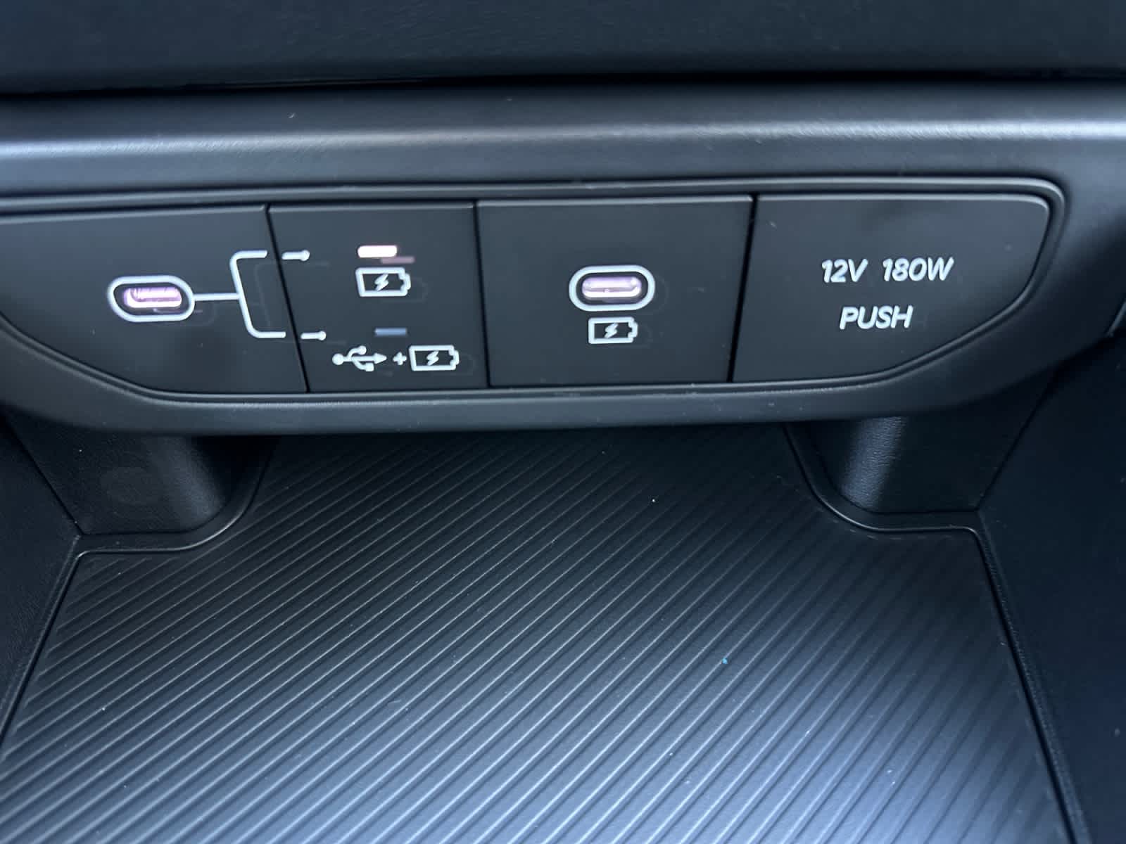 2027 Kia K4 LXS
