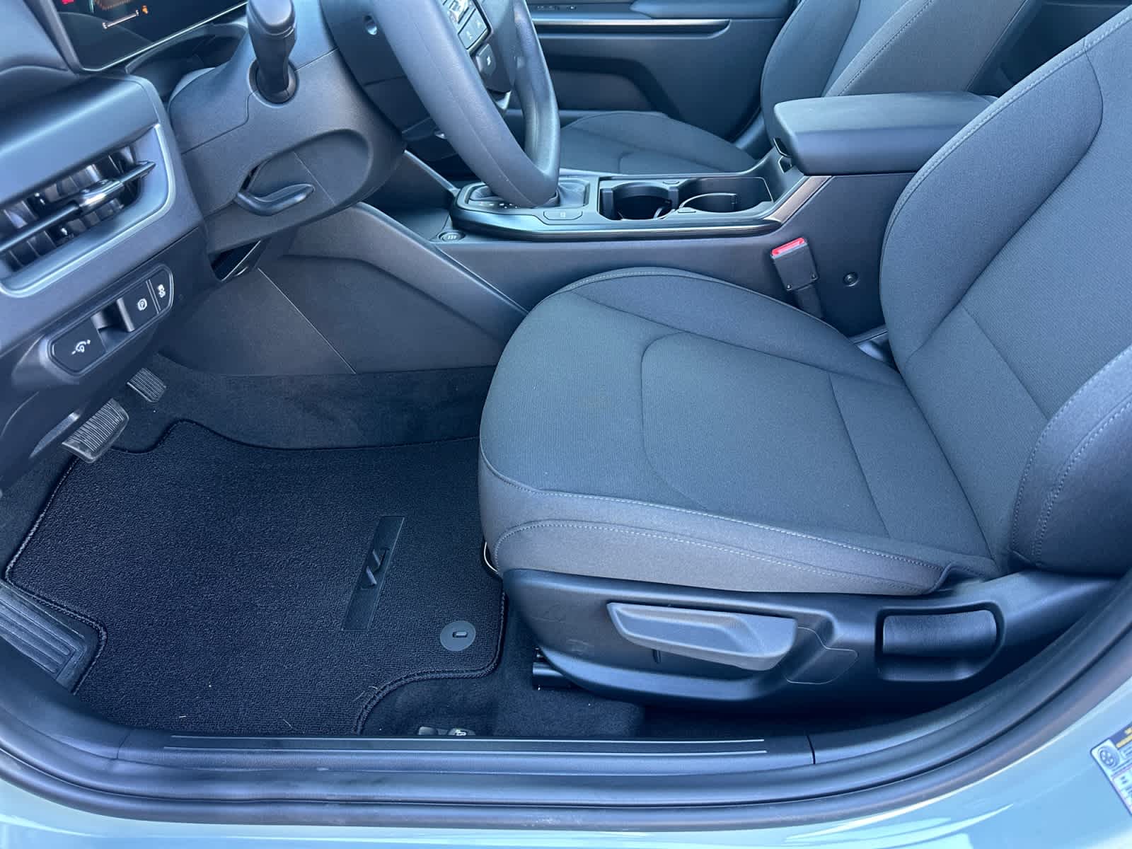 2027 Kia K4 LXS