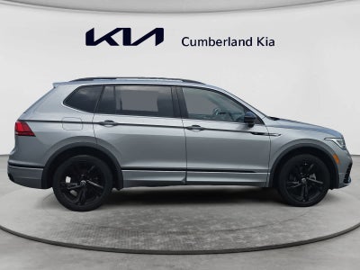 2023 Volkswagen Tiguan SE R-Line Black