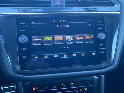 2022 Volkswagen Tiguan SE R-Line Black