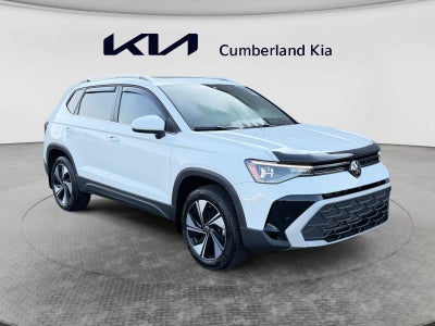 2025 Volkswagen Taos SE