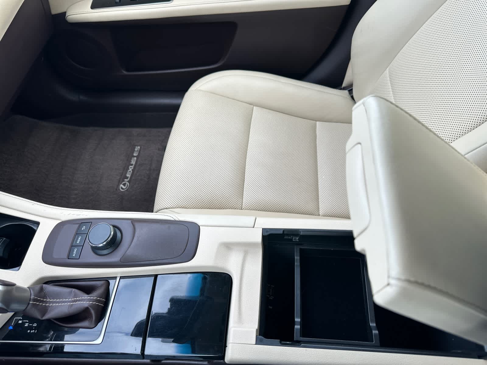 2017 Lexus ES 350 