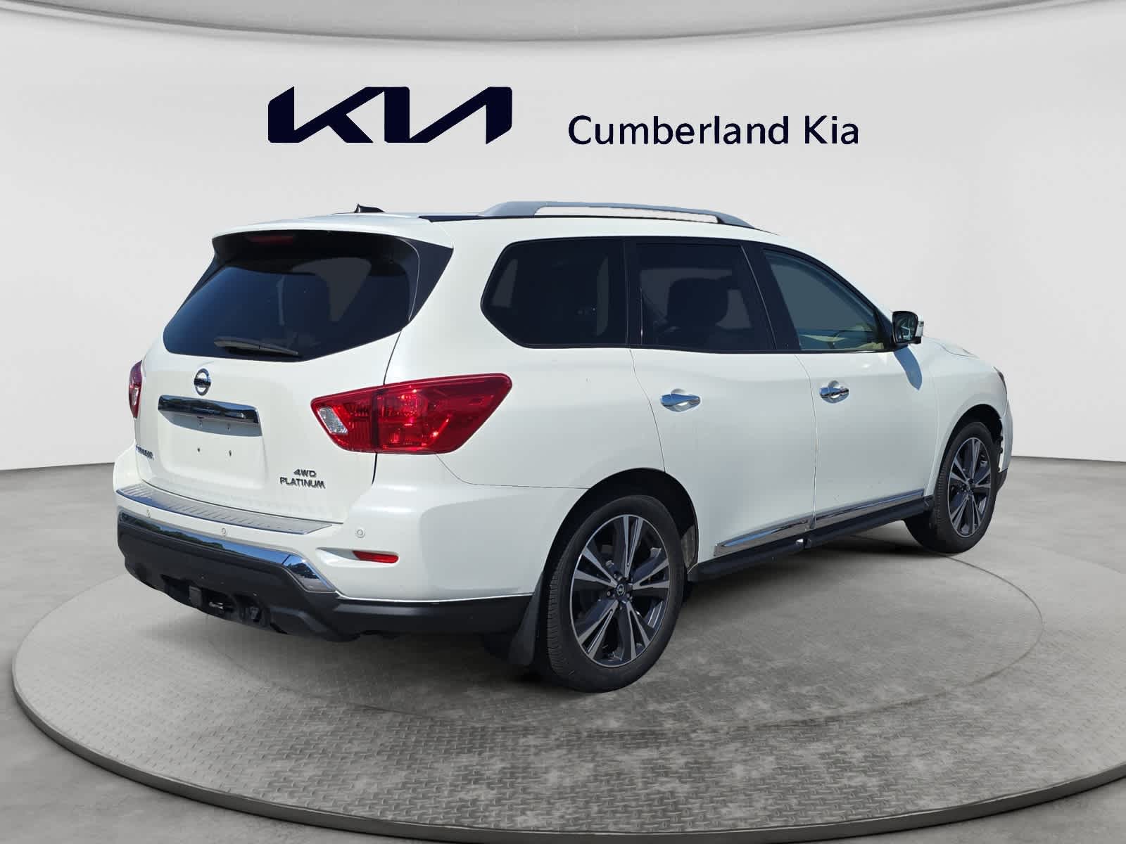 2018 Nissan Pathfinder Platinum