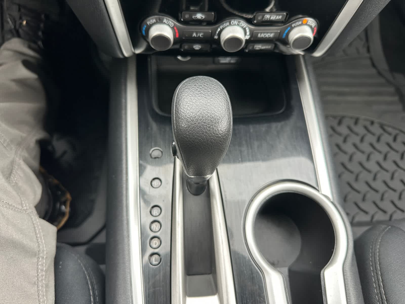 2018 Nissan Pathfinder S