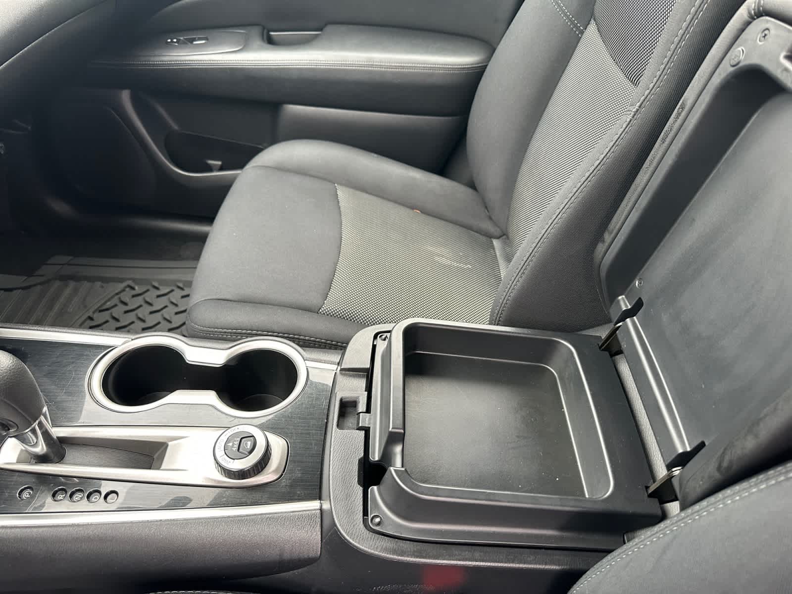 2018 Nissan Pathfinder S