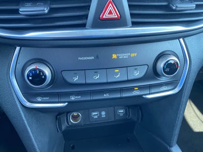 2019 Hyundai Santa Fe SE