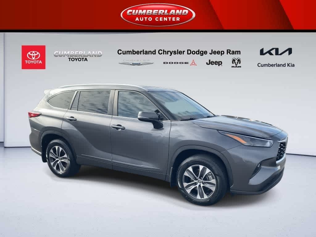 2023 Toyota Highlander Hybrid XLE
