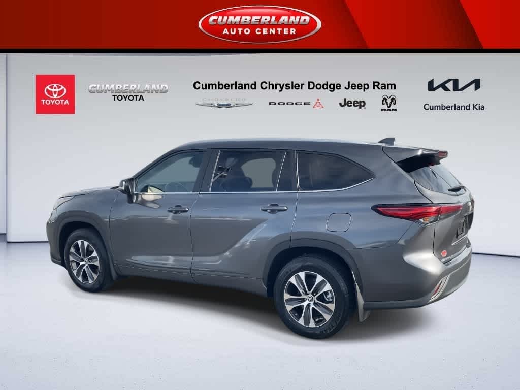 2023 Toyota Highlander Hybrid XLE