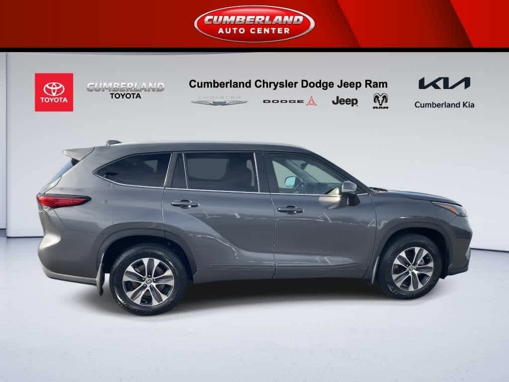 2023 Toyota Highlander Hybrid XLE