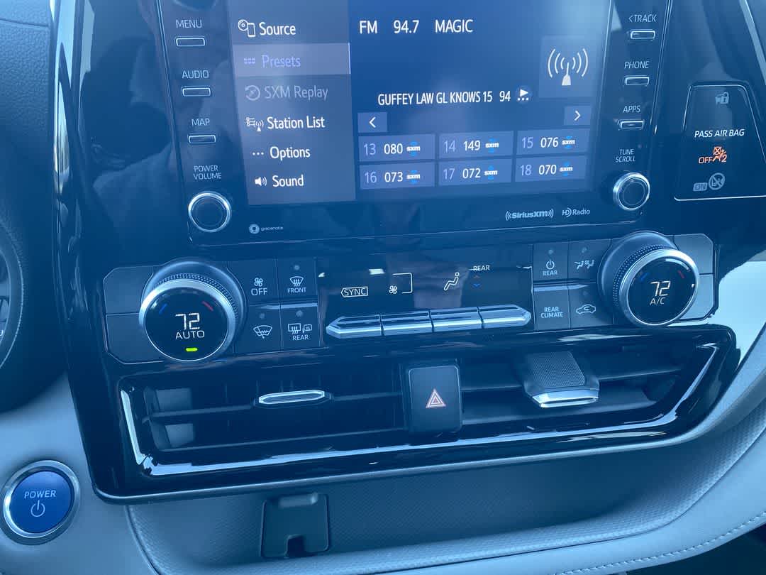 2020 Toyota Highlander Hybrid LE