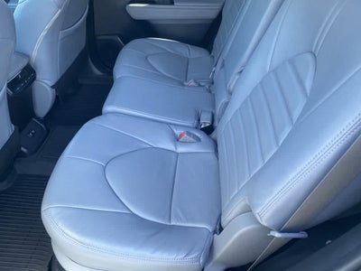 2020 Toyota Highlander Hybrid LE