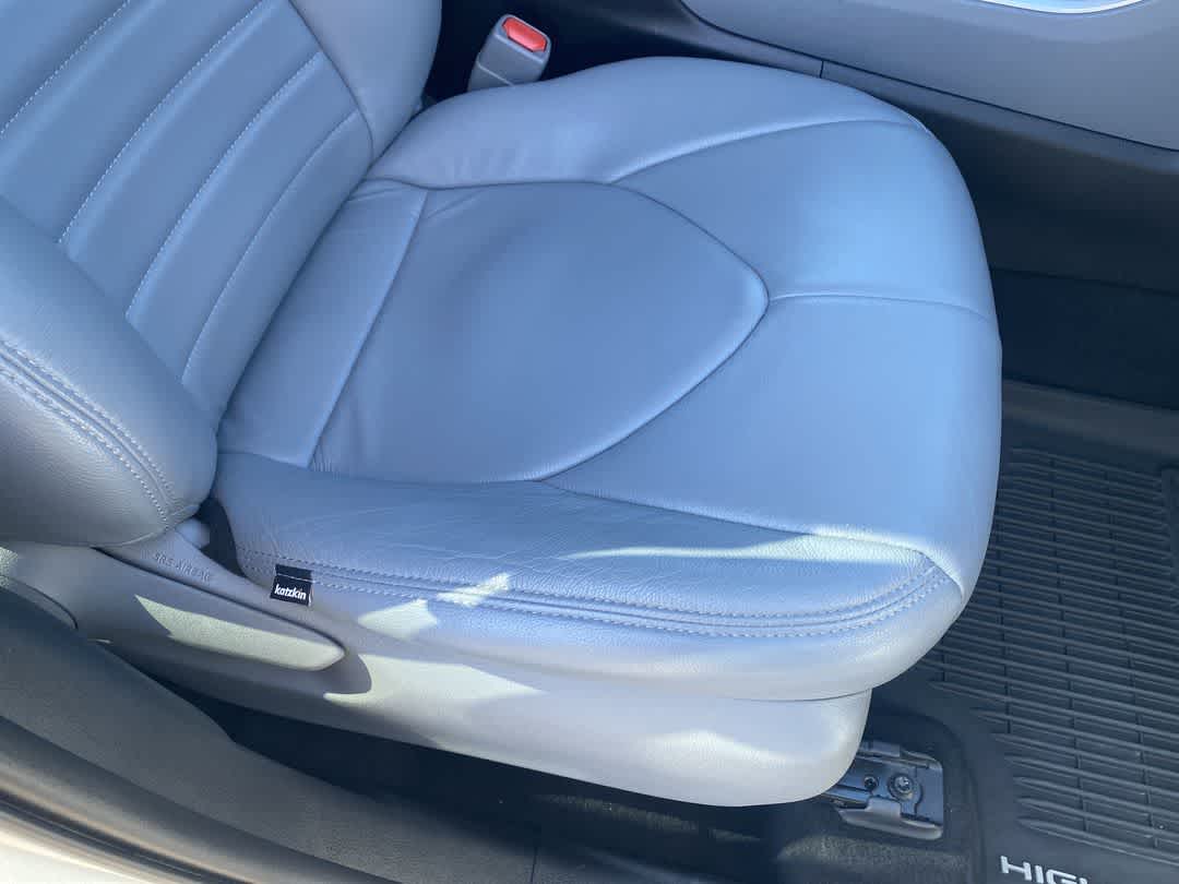 2020 Toyota Highlander Hybrid LE