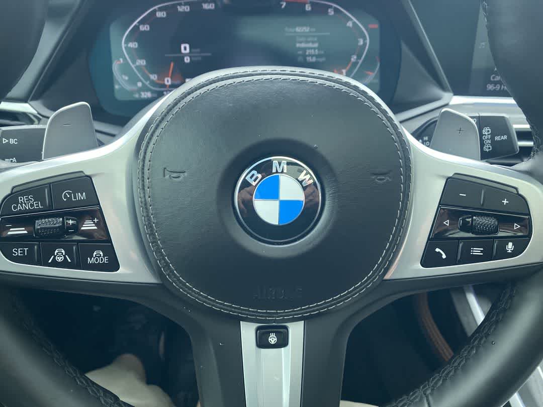 2022 BMW X7 M50i