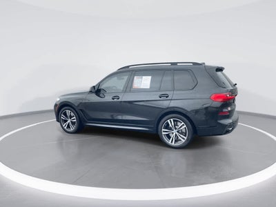 2022 BMW X7 M50i