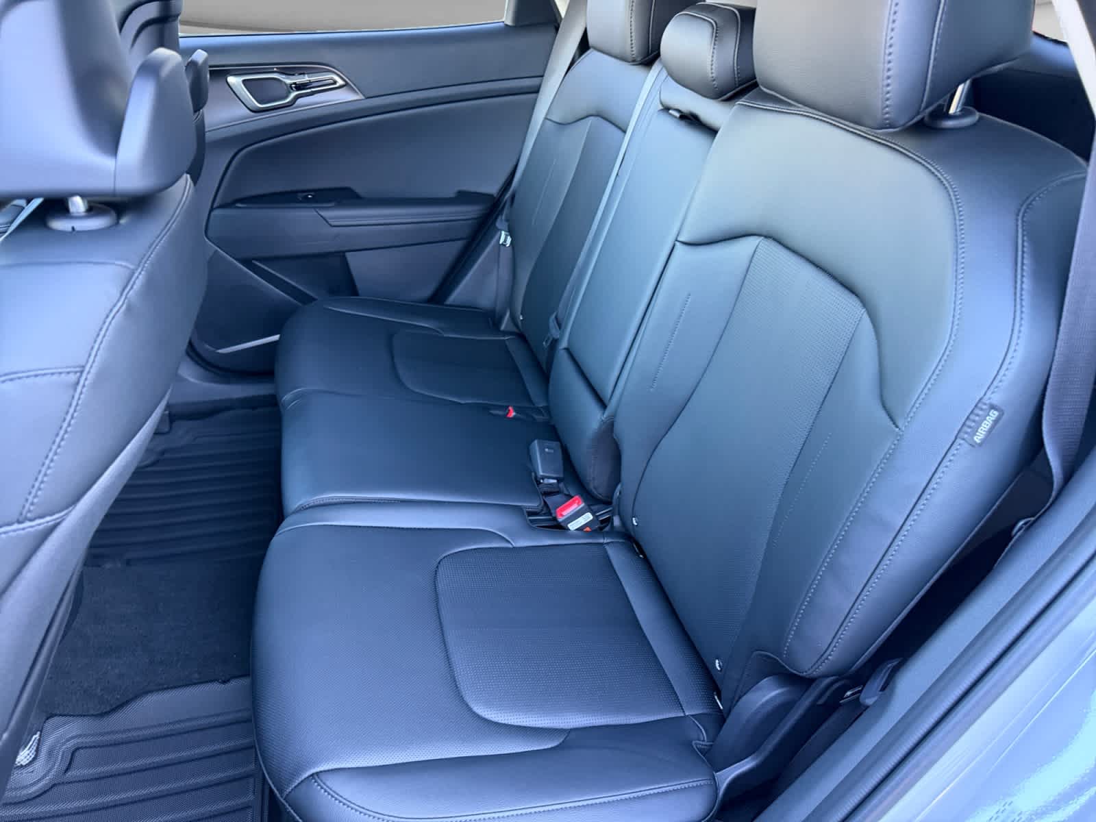 2027 Kia Sportage EX