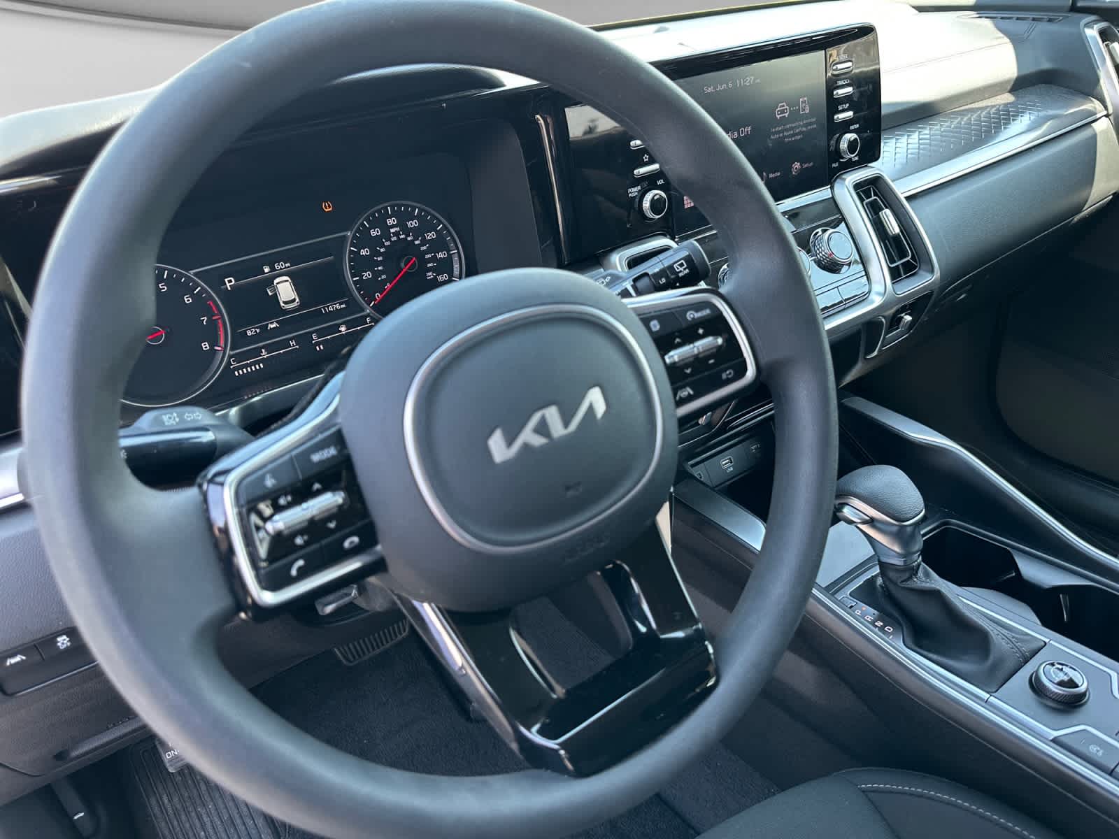 2023 Kia Sorento LX
