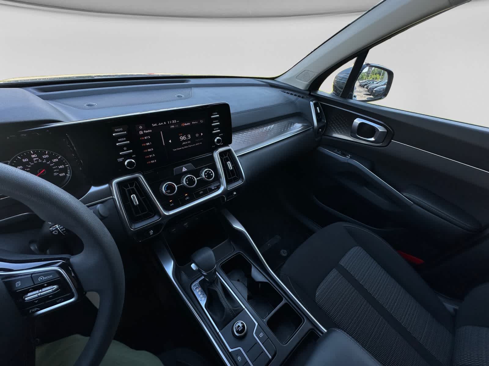 2023 Kia Sorento LX