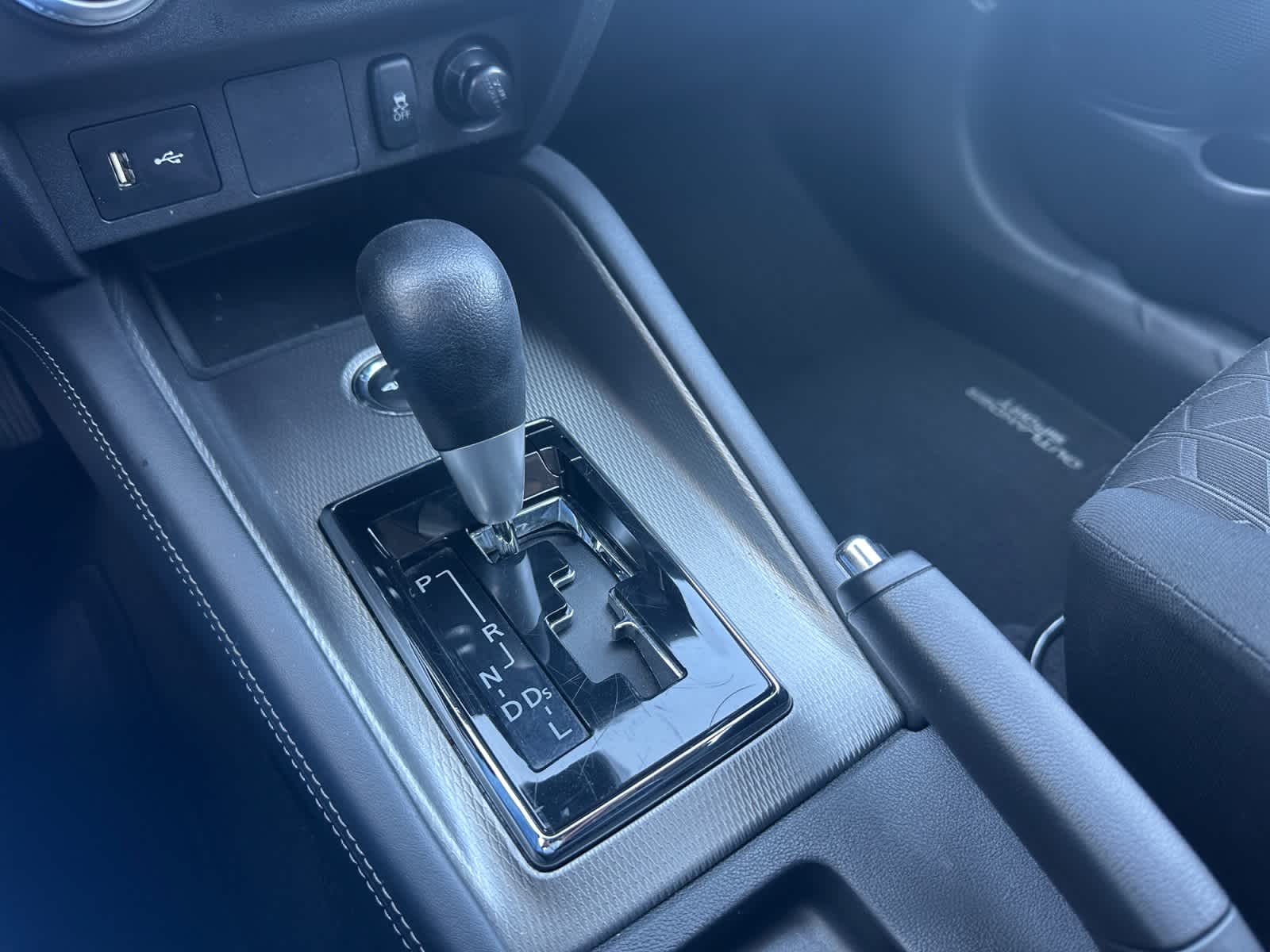 2025 Mitsubishi Outlander Sport ES