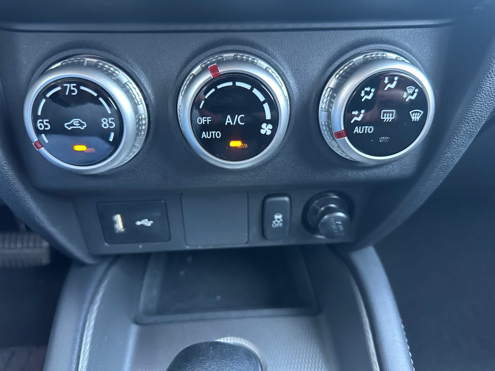 2025 Mitsubishi Outlander Sport ES