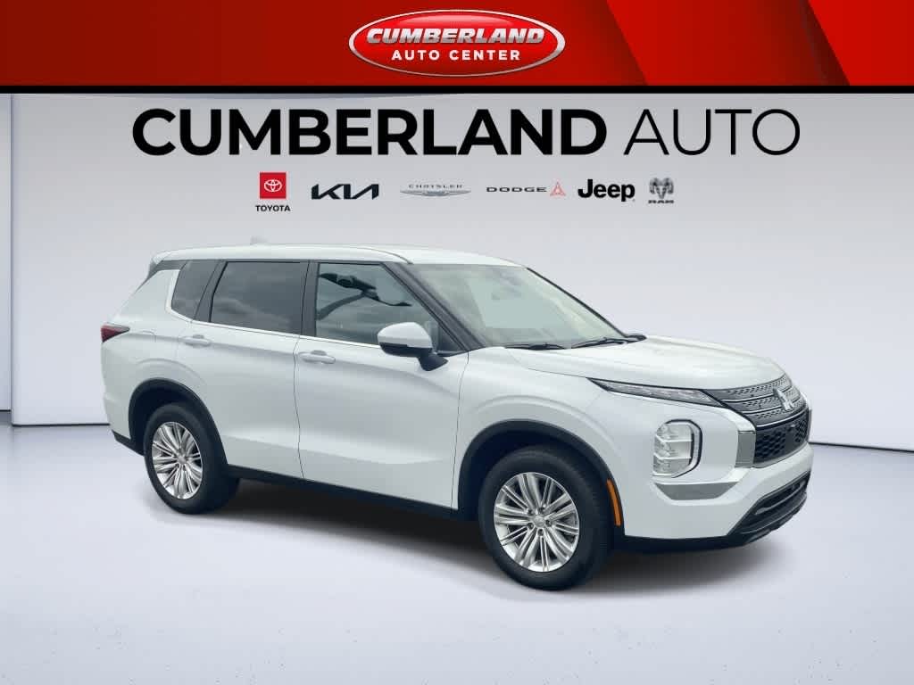 2023 Mitsubishi Outlander ES