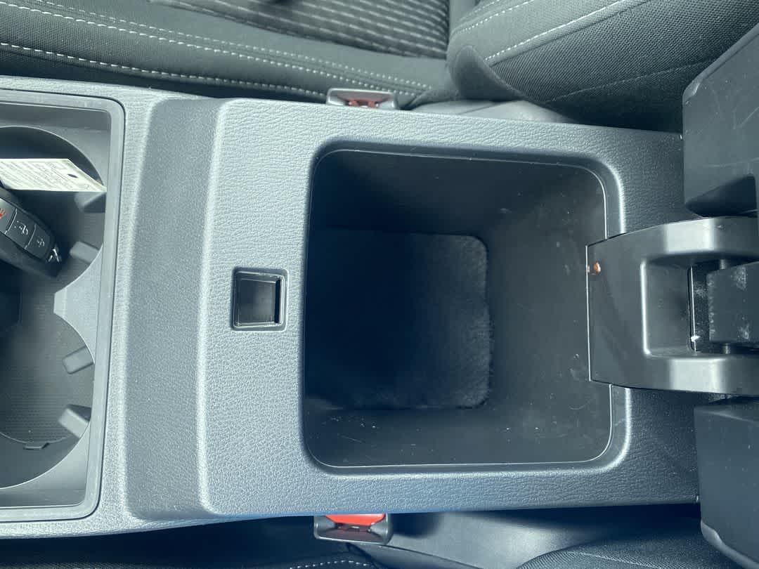 2023 Mitsubishi Outlander ES