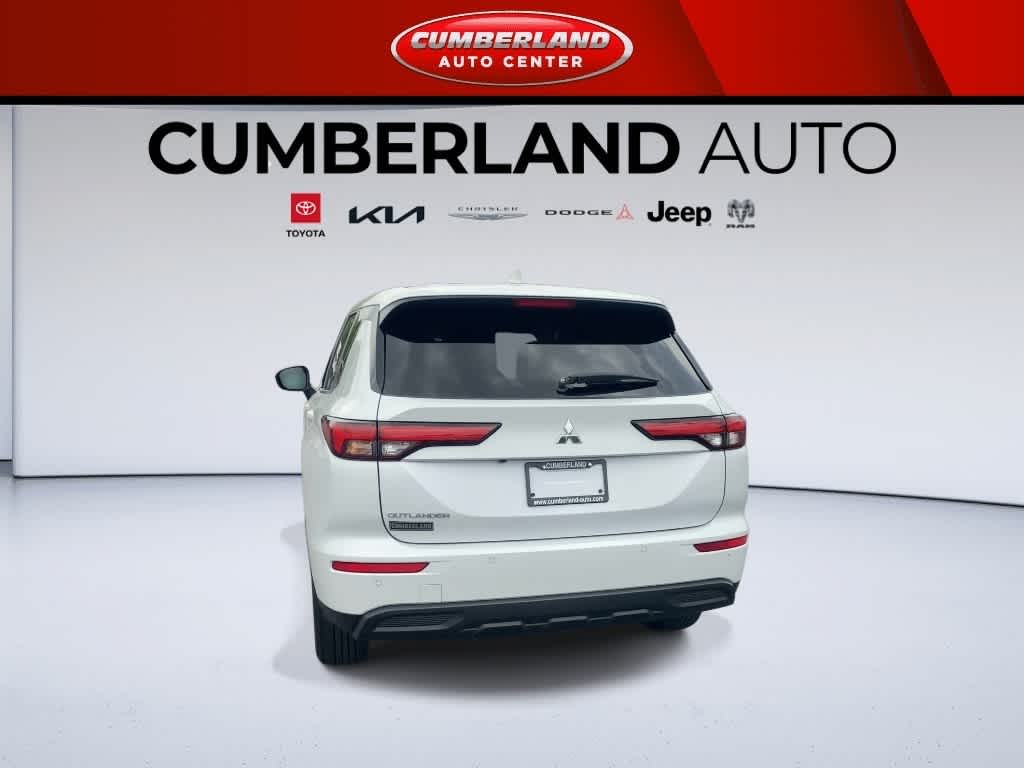 2023 Mitsubishi Outlander ES