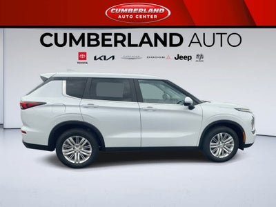 2023 Mitsubishi Outlander ES