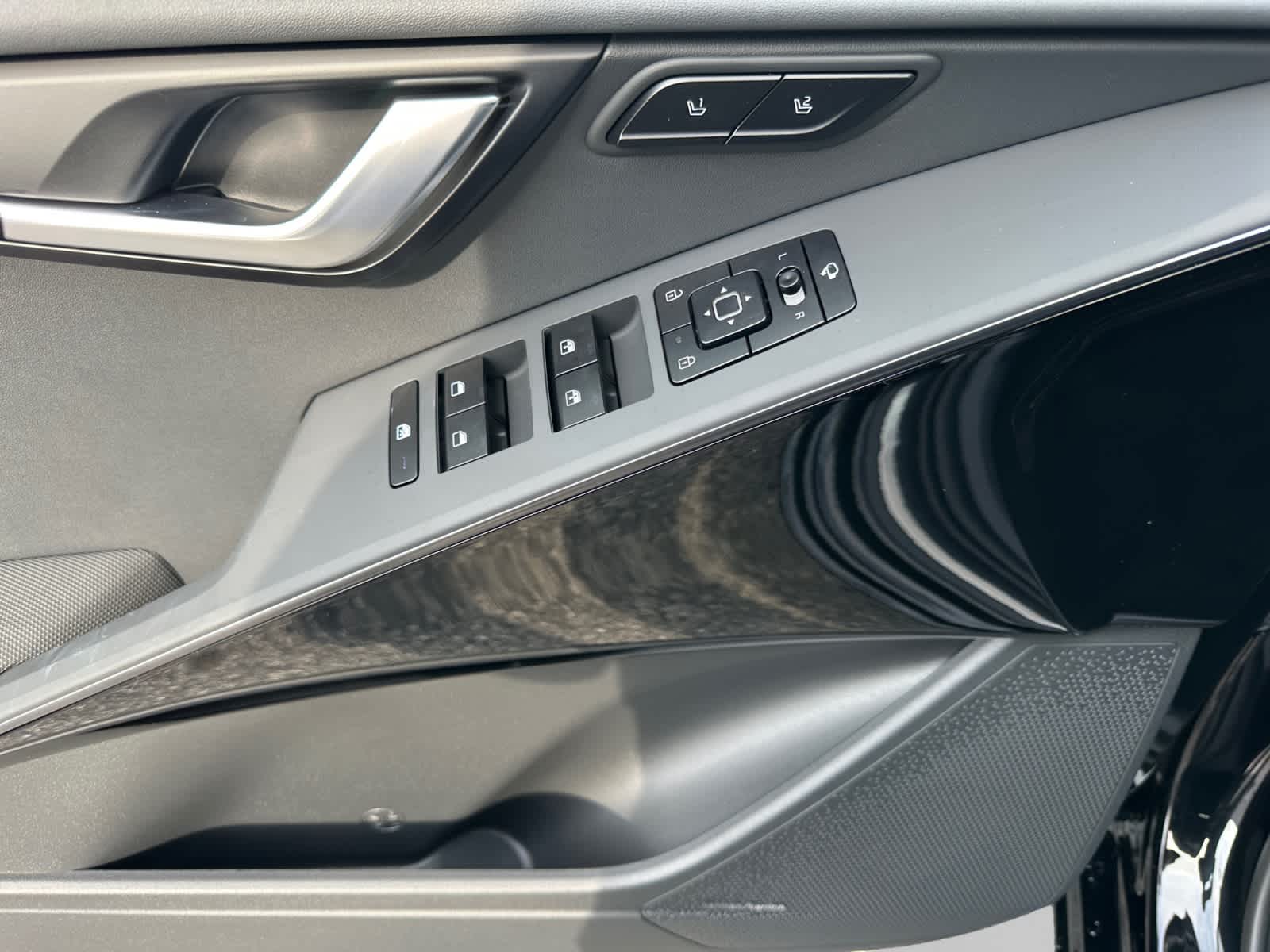 2026 Kia Niro SX
