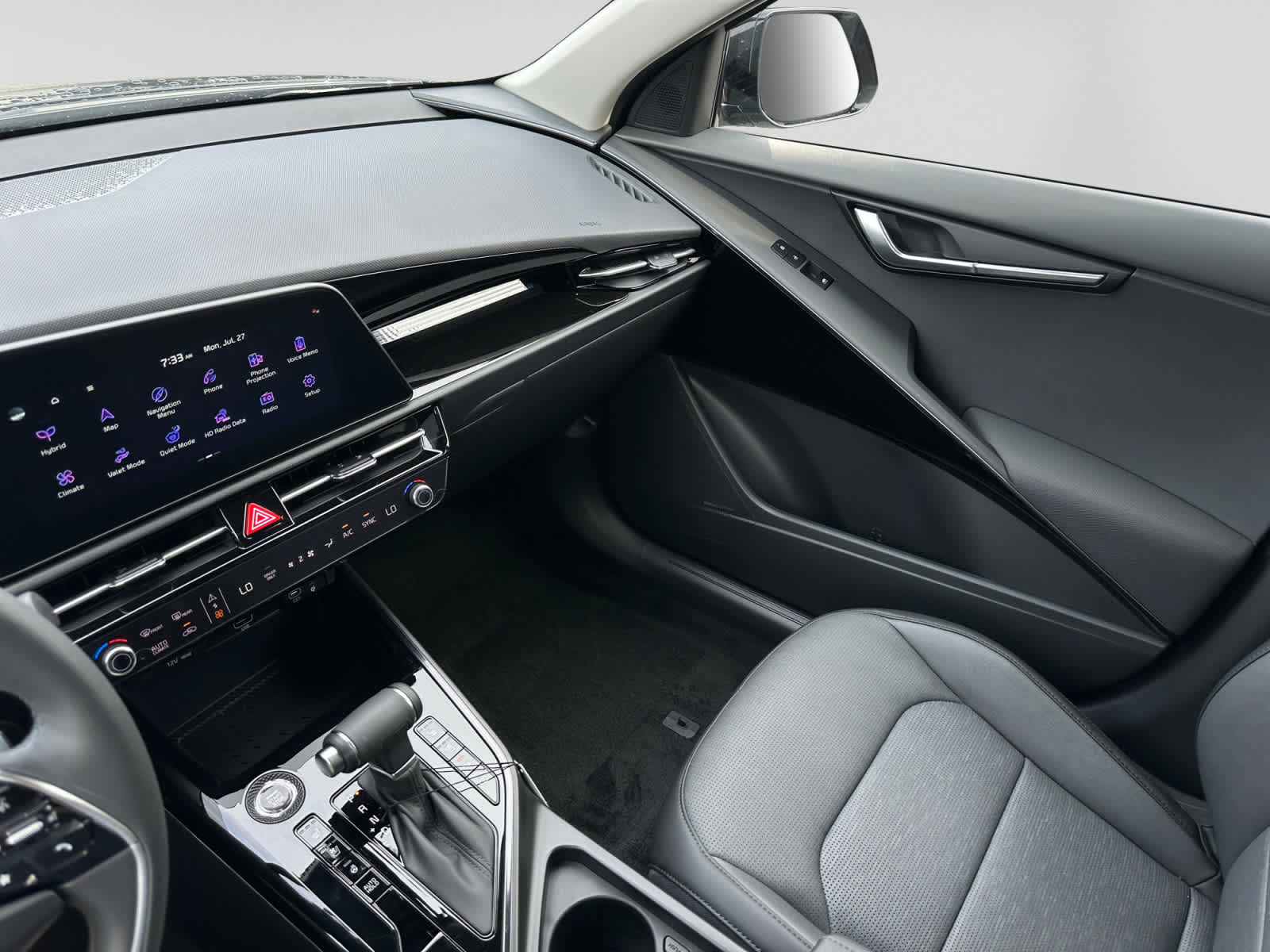 2026 Kia Niro SX