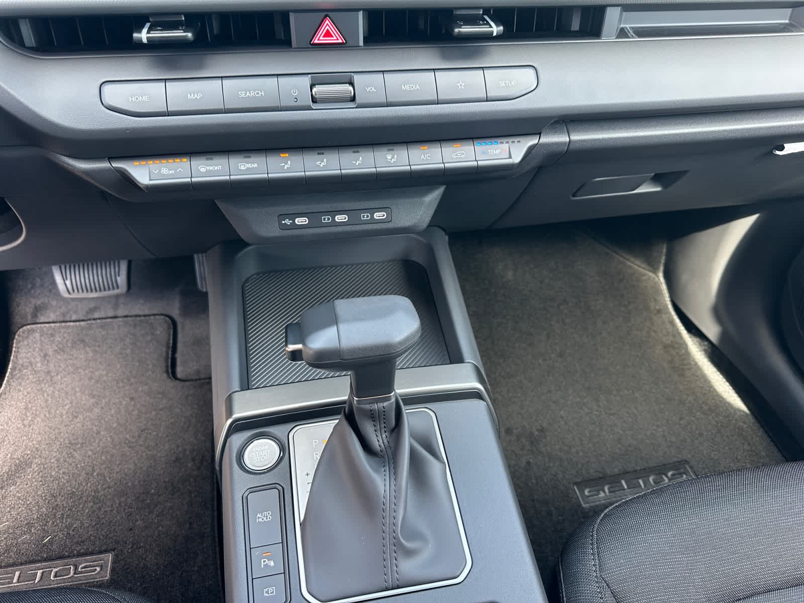 2027 Kia Seltos LX