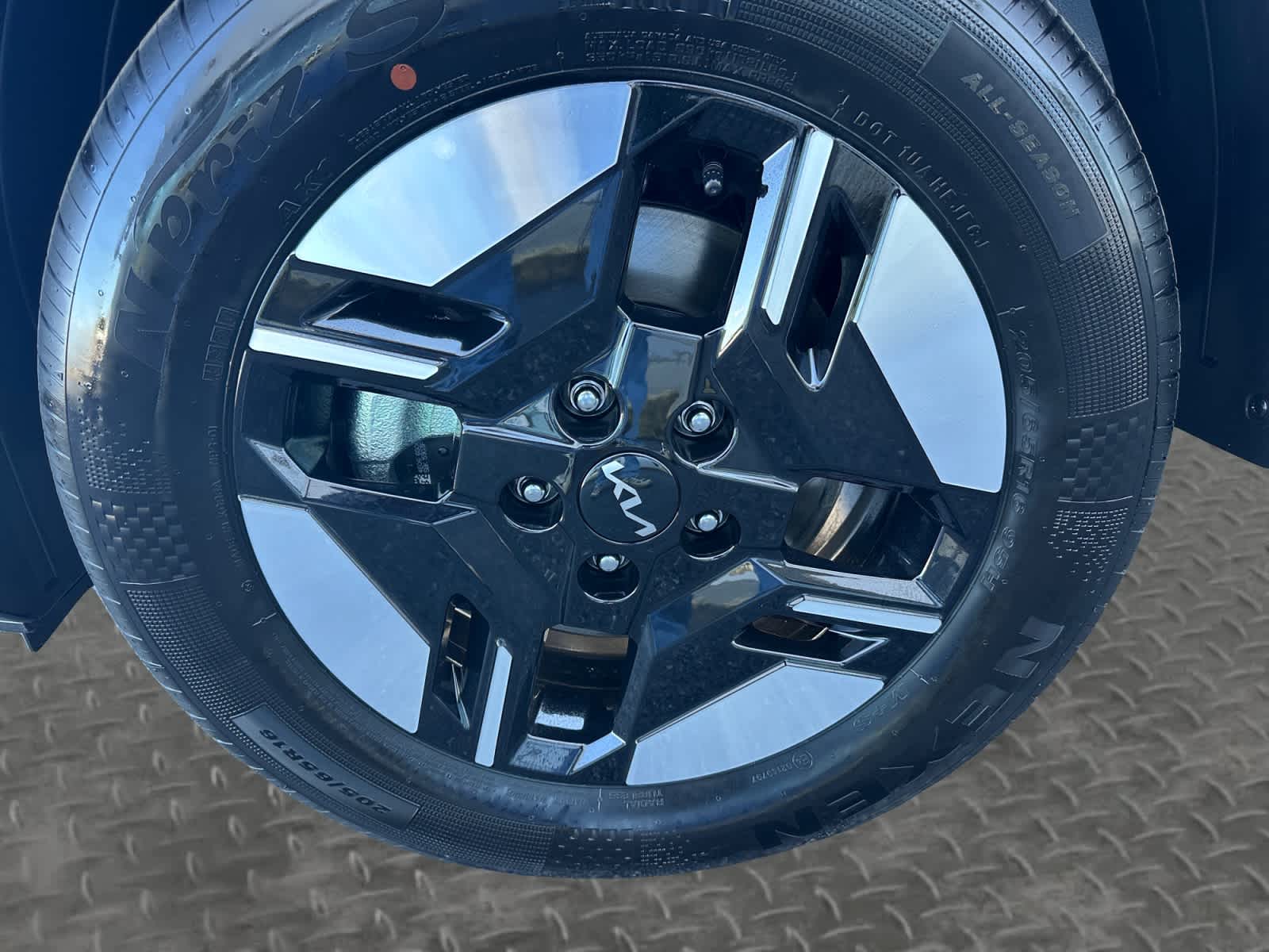 2027 Kia Seltos LX