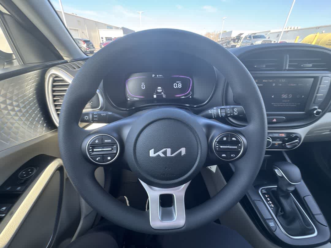 2025 Kia Soul LX