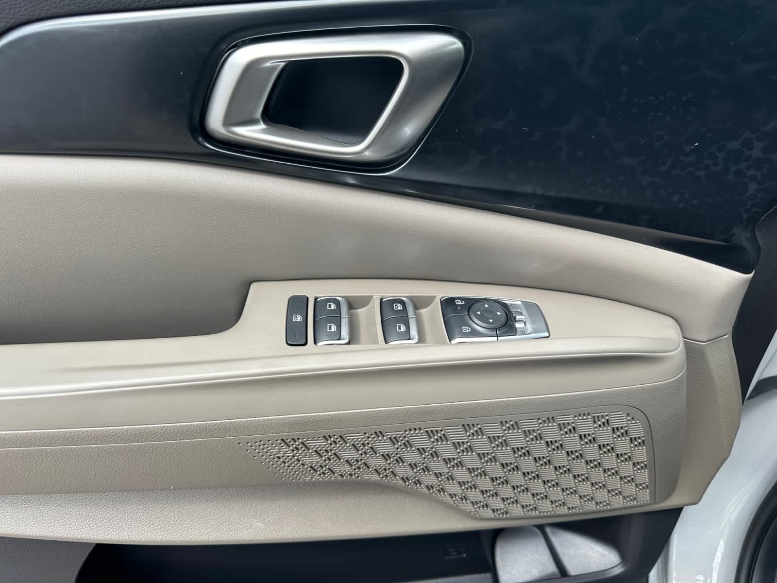 2027 Kia Carnival LX