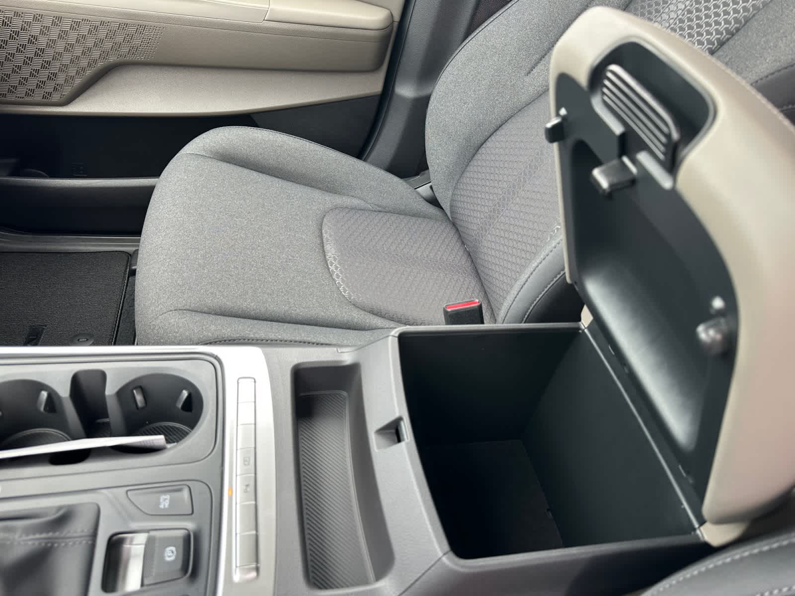 2027 Kia Carnival LX