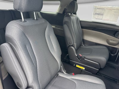 2027 Kia Carnival LX