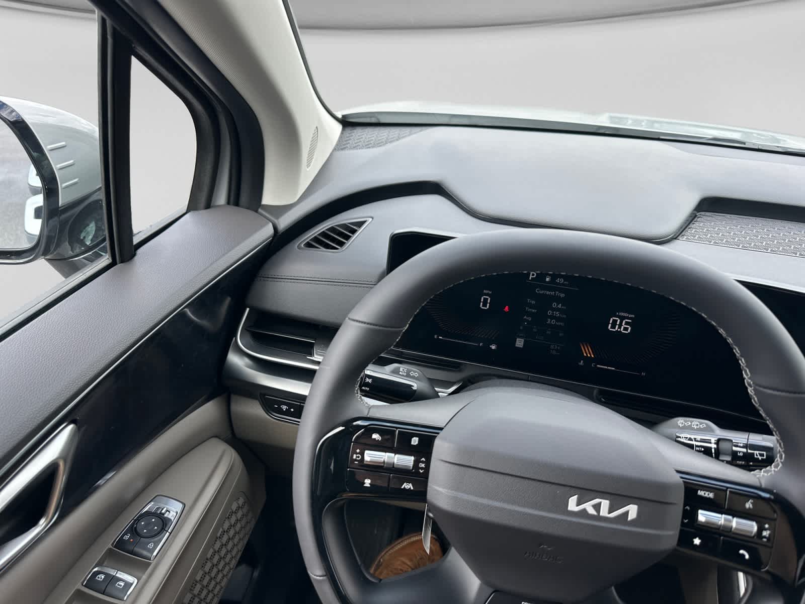2027 Kia Carnival LX