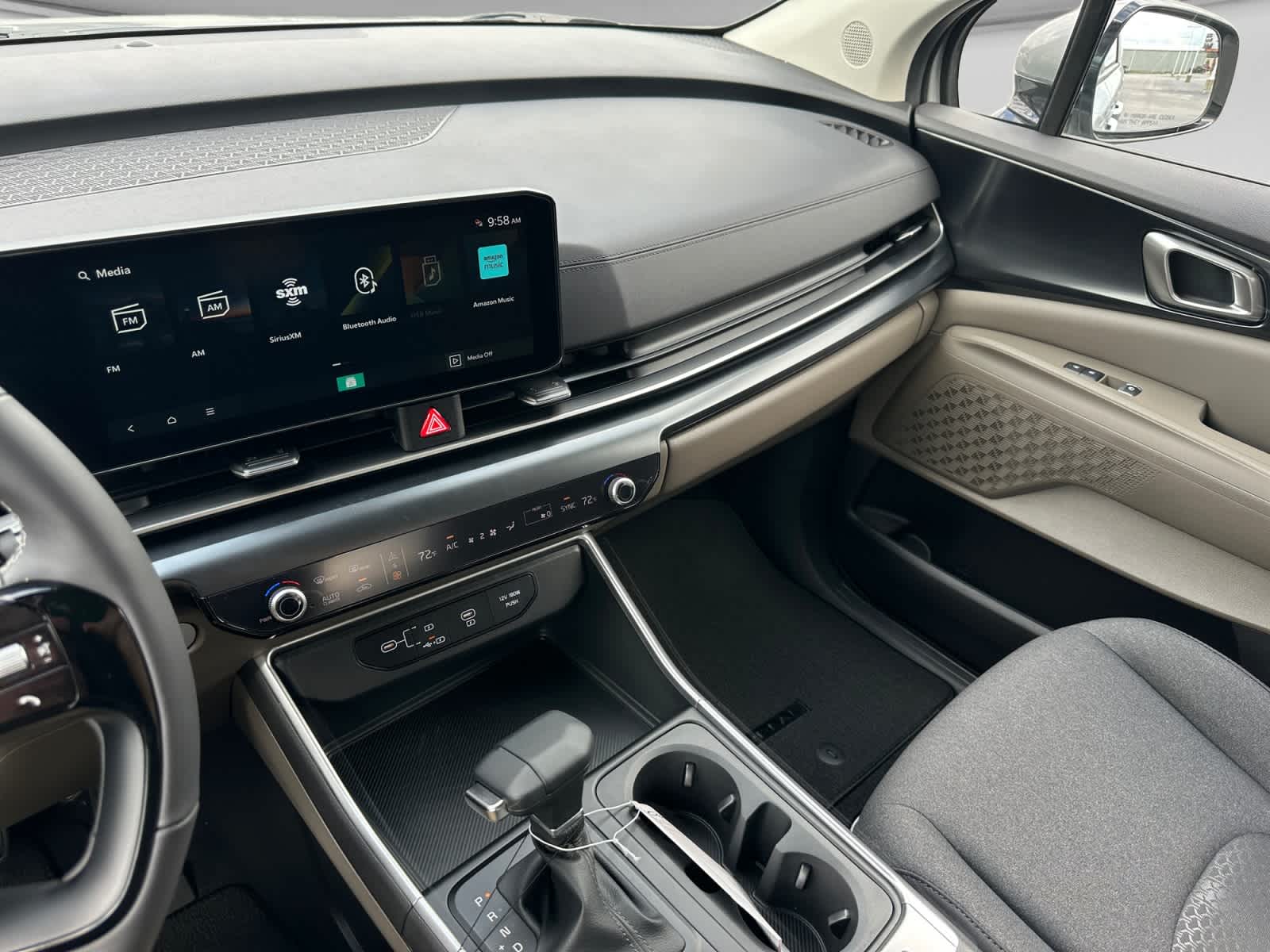 2027 Kia Carnival LX