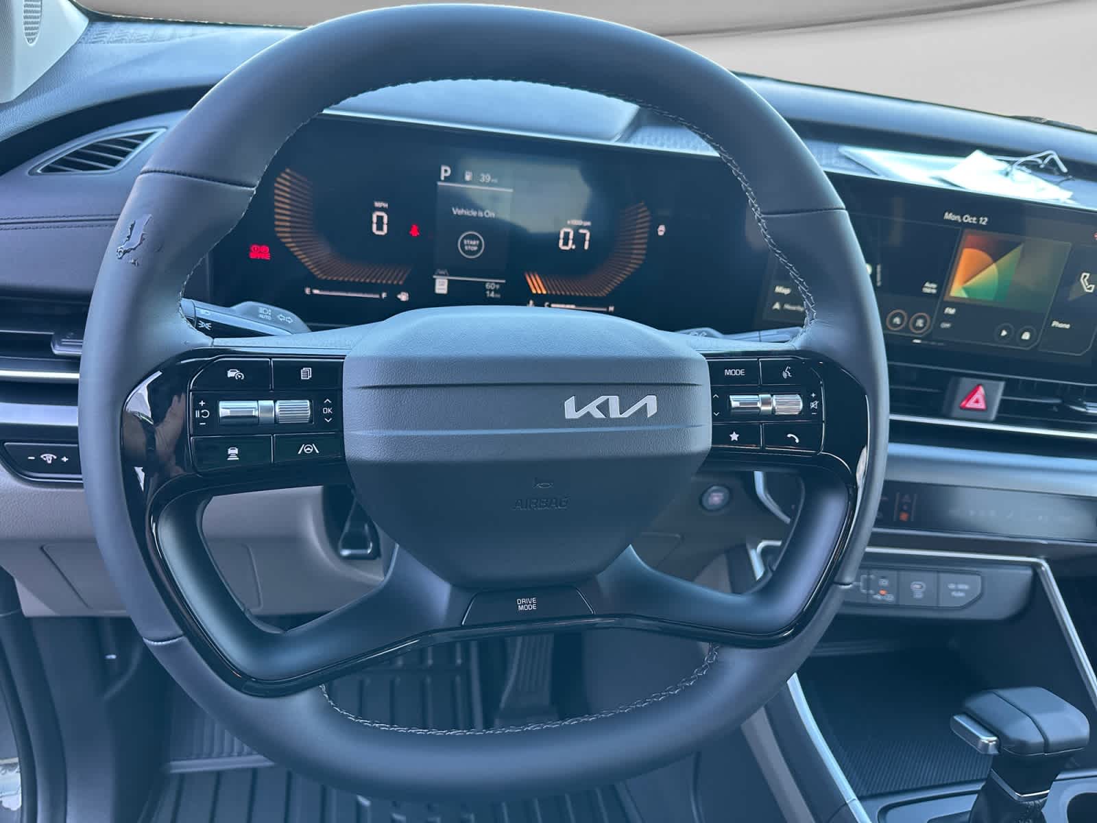2027 Kia Carnival LX