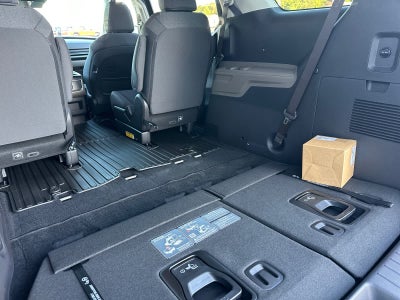 2027 Kia Carnival LX