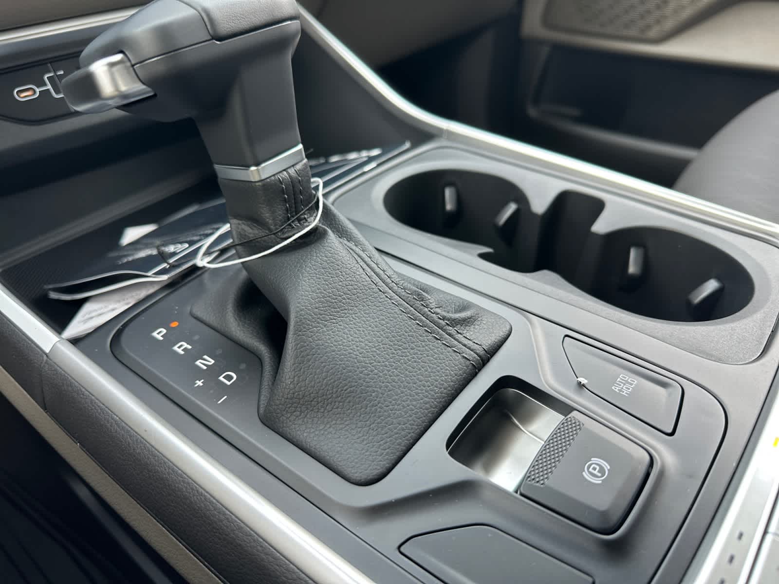 2027 Kia Carnival LXS