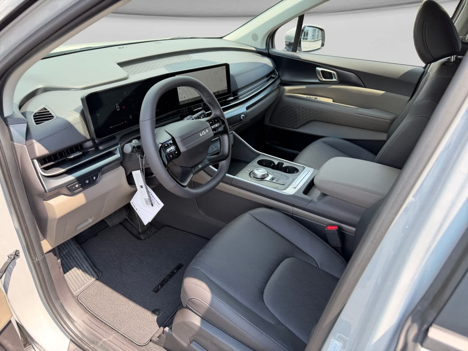 2027 Kia Carnival Hybrid LXS