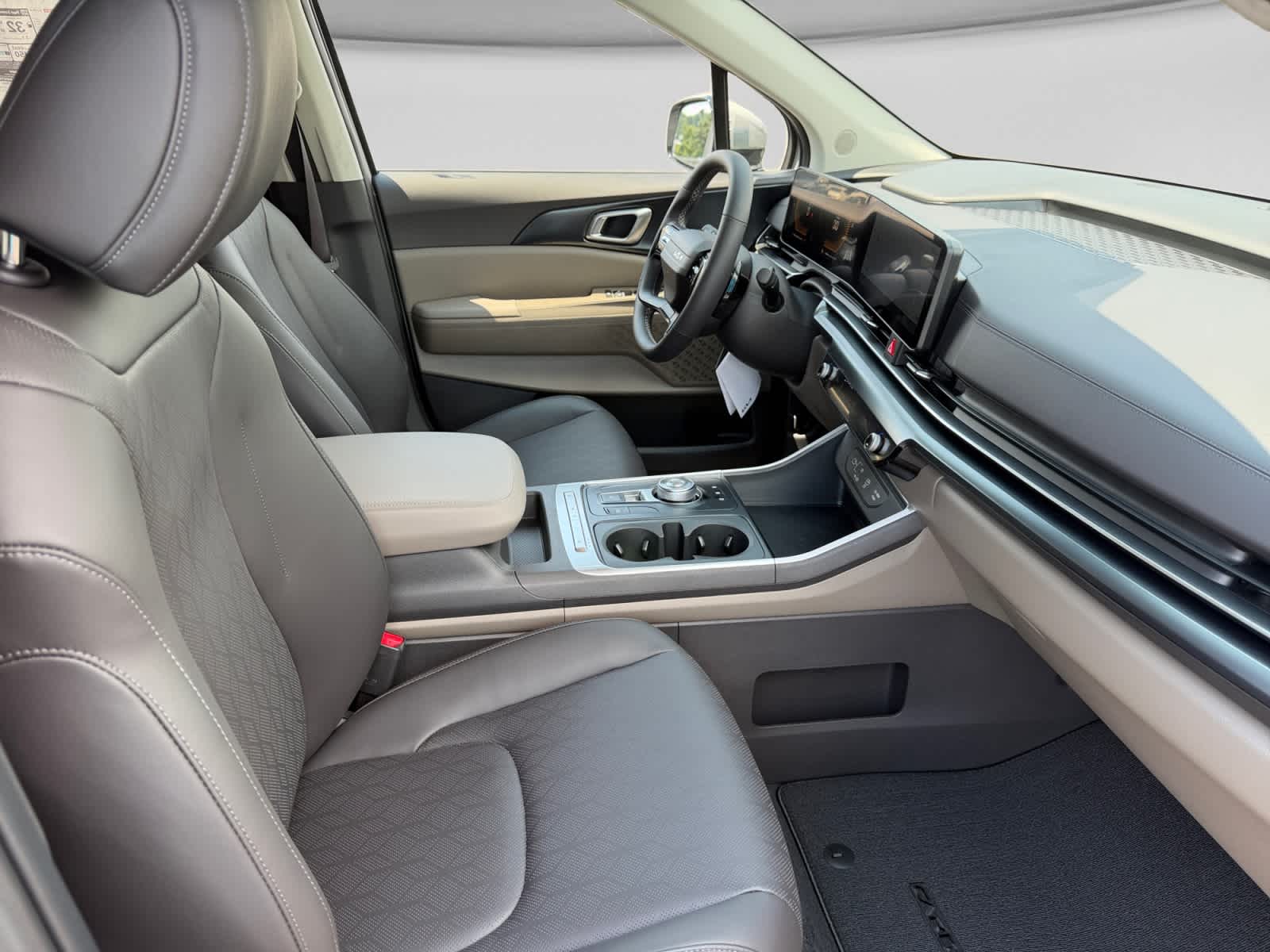 2027 Kia Carnival Hybrid LXS
