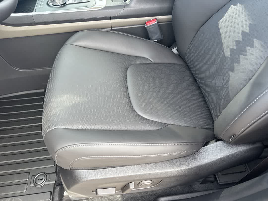 2026 Kia Carnival Hybrid LXS